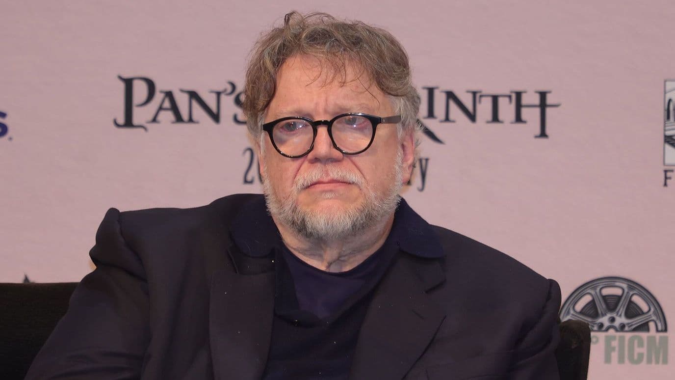 Guillermo del Toro Se Quiebra al Reflexionar sobre la Violencia y la Deshumanización