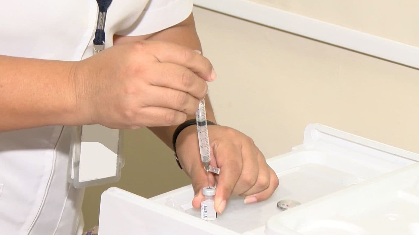 Médico Veracruzano Explica la Importancia de la Vacunación