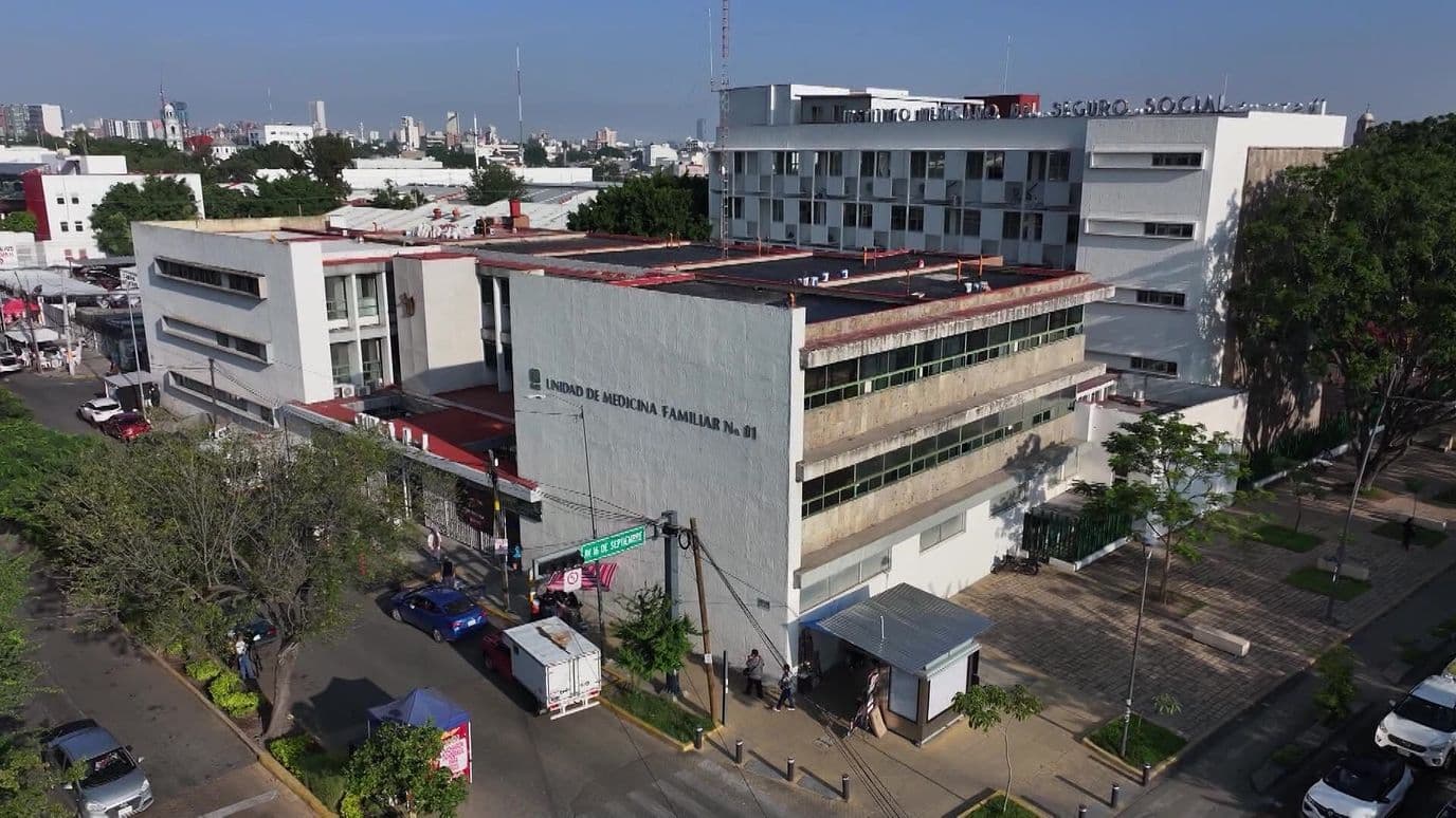 Sindicalizados del IMSS Continúan Trabajando Bajo Protesta en Jalisco