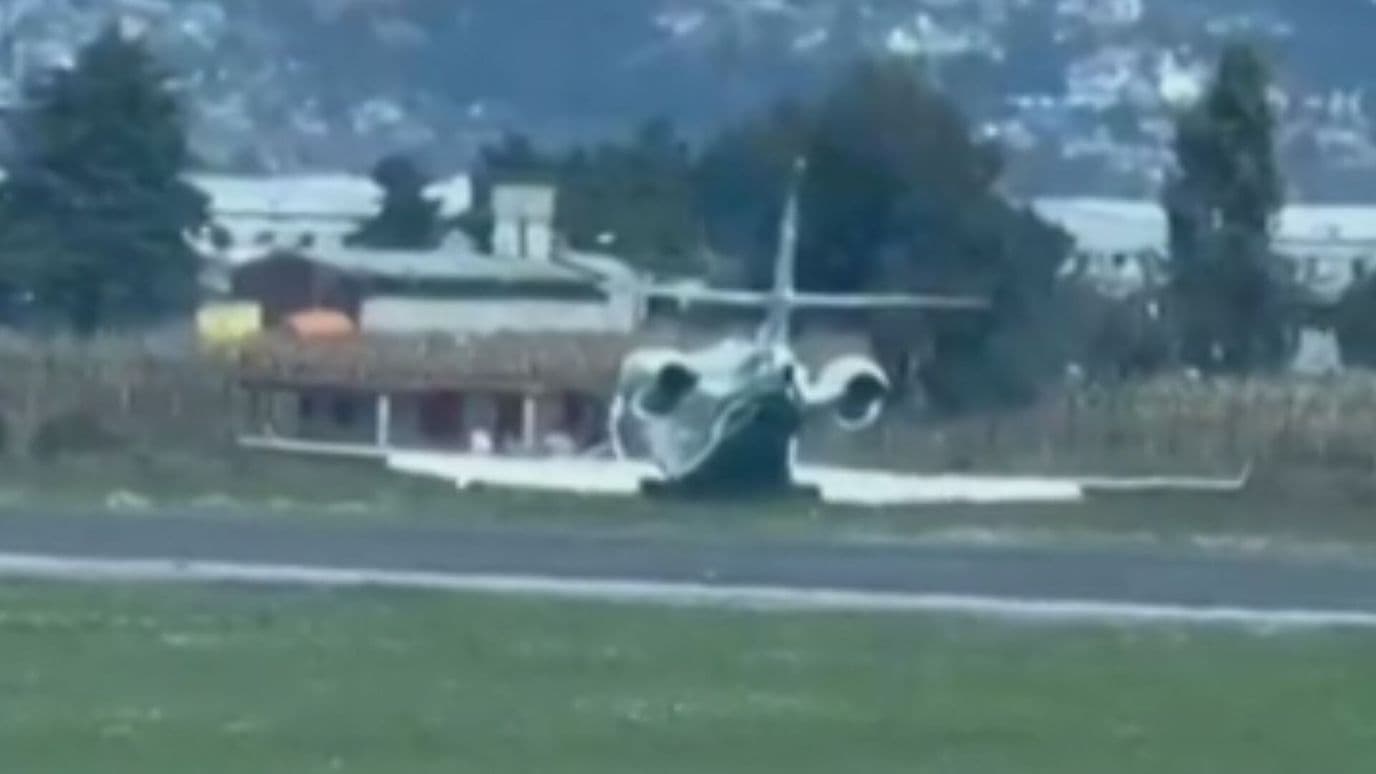 Aeronave Aterriza de Emergencia en el Aeropuerto de Toluca