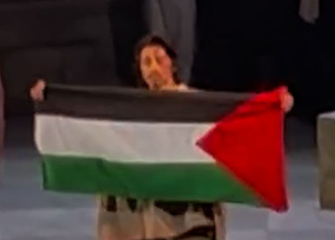 Ópera de Calgary Despide a Cantante por Apoyar a Palestina