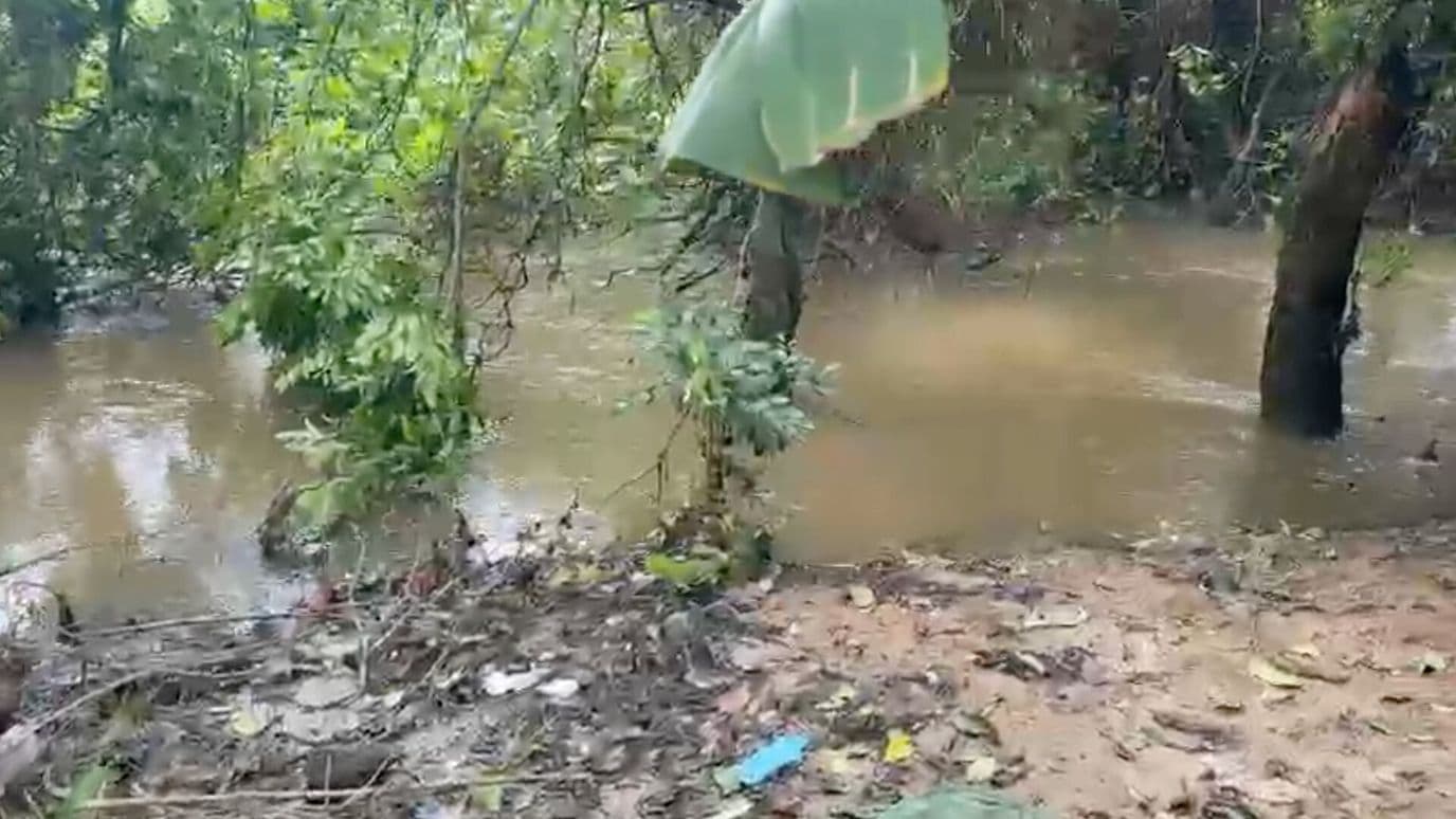 Familia Reporta Afectaciones por Inundación tras Frente Frío Dos en Ixhuatlán del Sureste, Veracruz
