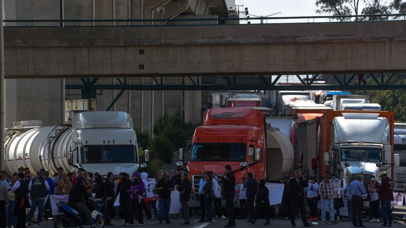 Cronología: Así Es el Bloqueo Maratónico de Familiares de Desaparecidos en la México-Toluca
