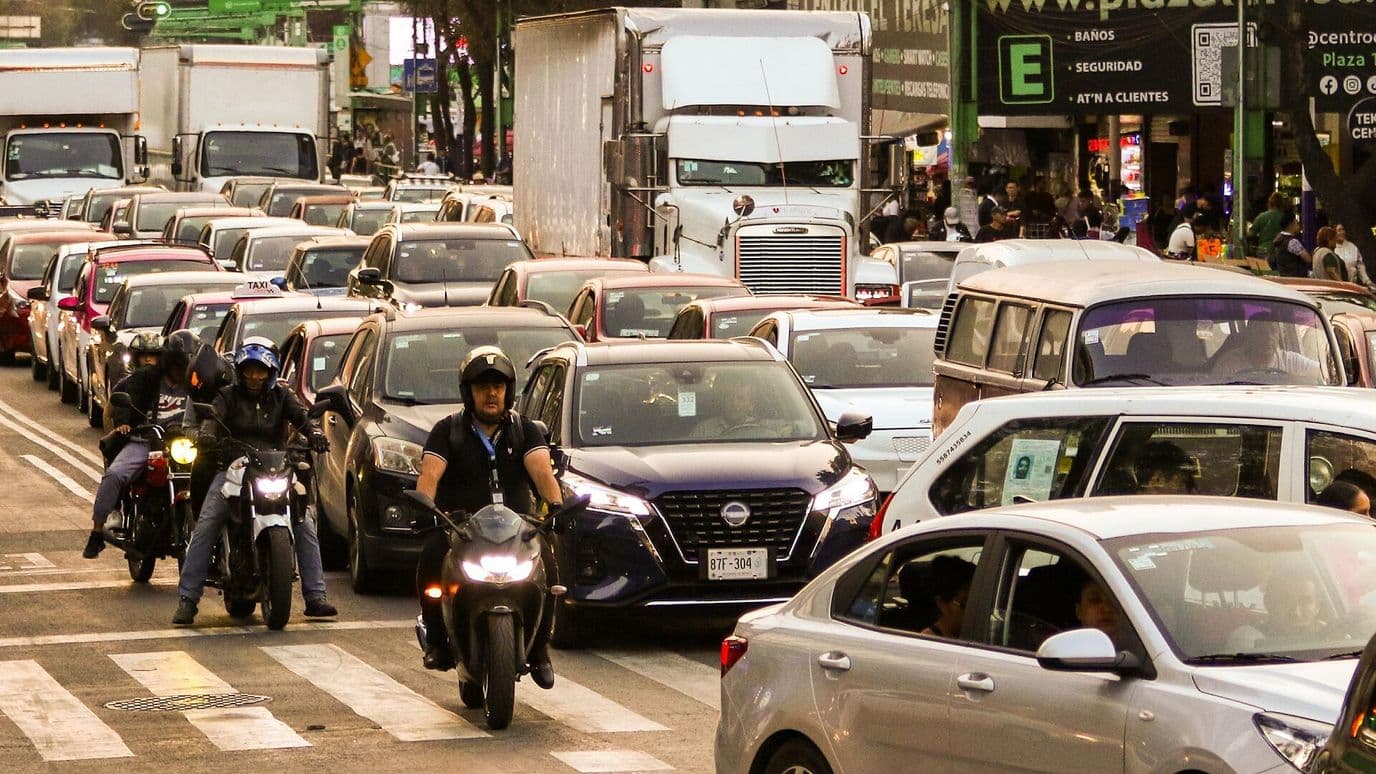 ¿Cuánto Cuesta el Tráfico en México? Ciudades Más Afectadas