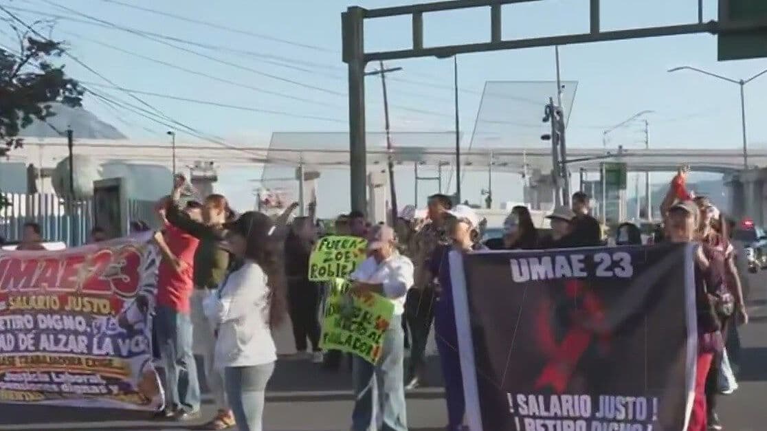 Regresan Bloqueos de Calles y Avenidas por Trabajadores del IMSS en Monterrey
