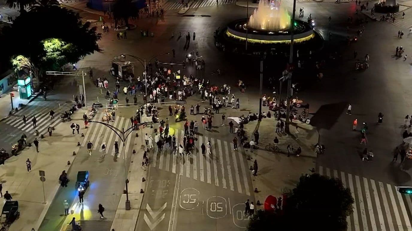 Trabajadores del IMSS Bloquean Paseo de La Reforma y Avenida Juárez, CDMX