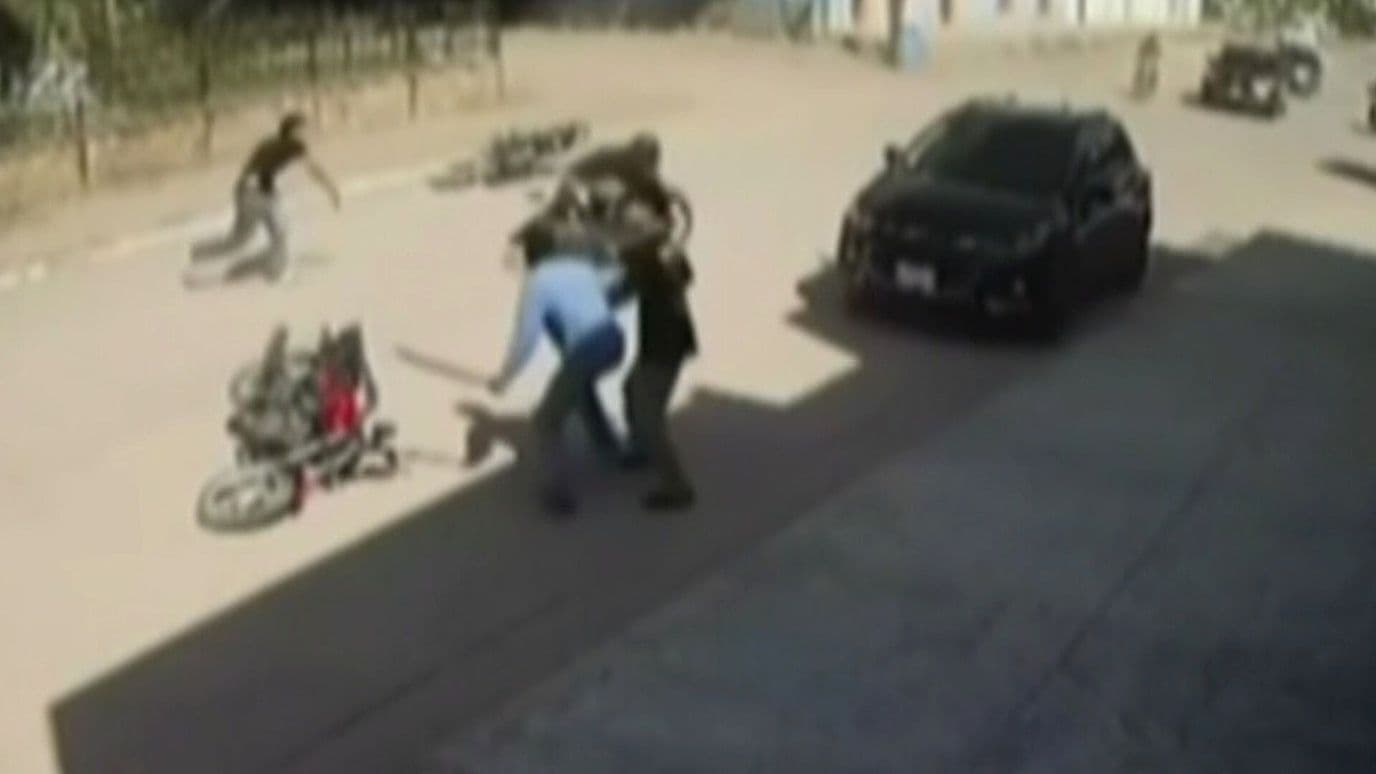Video | Detienen a Dos Jóvenes tras Riña con Machetes en Ahome, Sinaloa