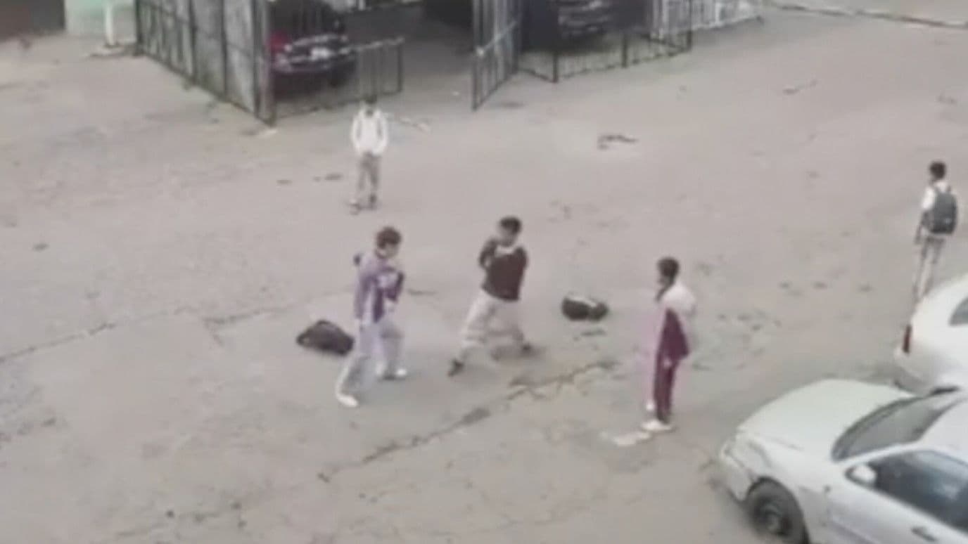 Video Pelea Estudiantes Escuela Secundaria Técnica Número 30 Manuel Rivera Anaya Puebla