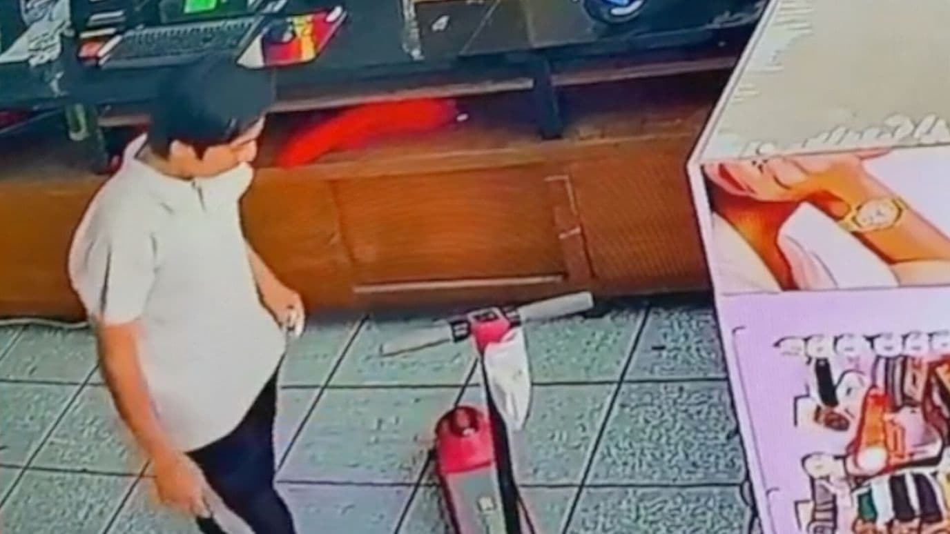 Video Ladrón Robo Patín Área Juguetes Tienda Departamental Tehuacán Puebla