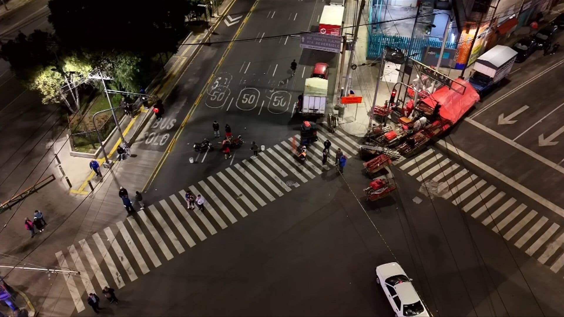 Familiares de Joaquín Gutiérrez Bloquean Avenida del Imán; Así se Ve desde el Aire