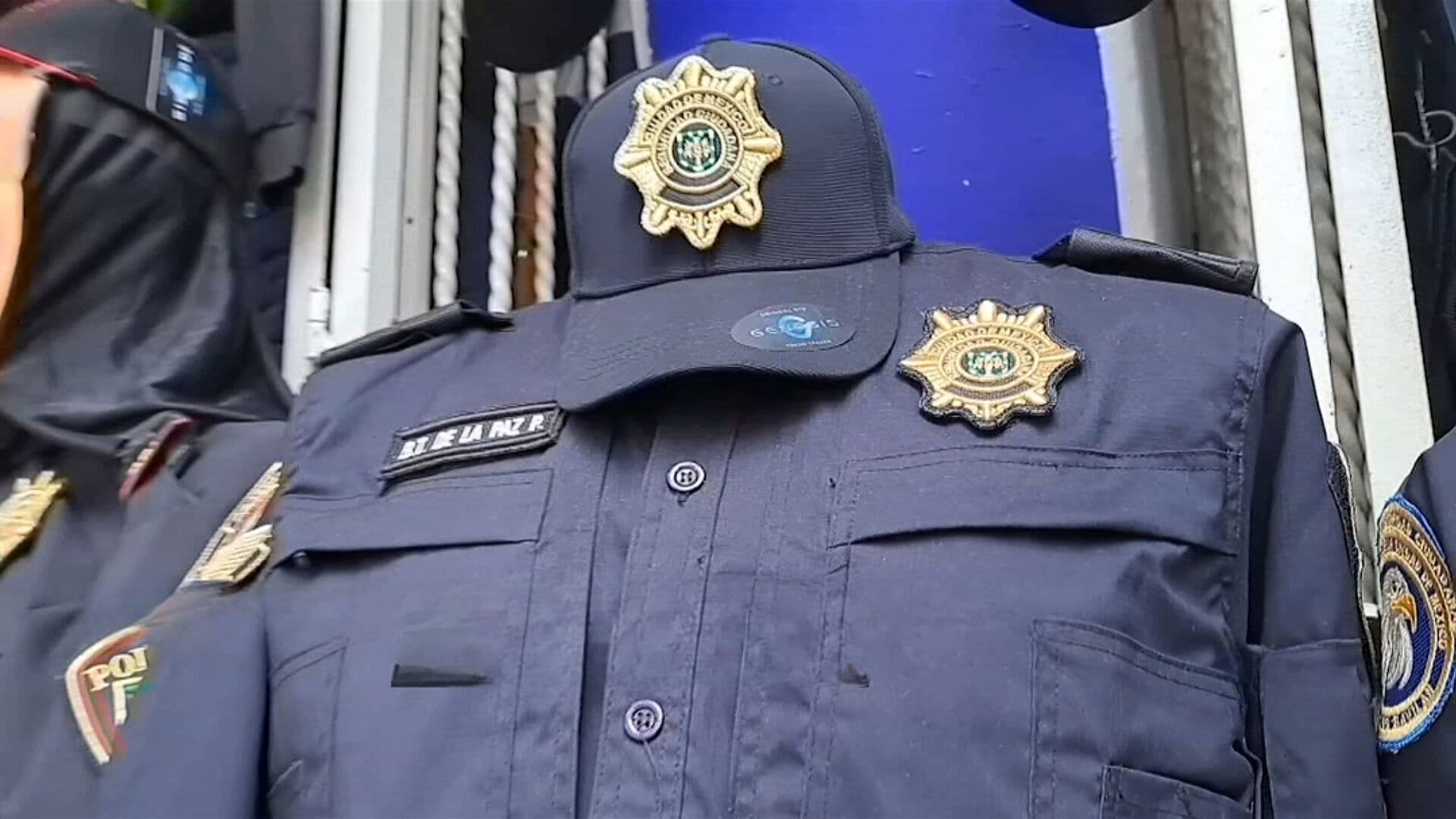Uniformes Oficiales de la Policía de la CDMX Están al Alcance de Un Clic