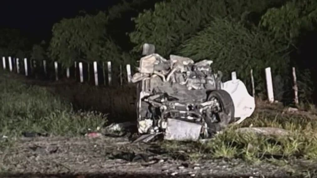Mueren 2 Mujeres en Volcadura en General Bravo