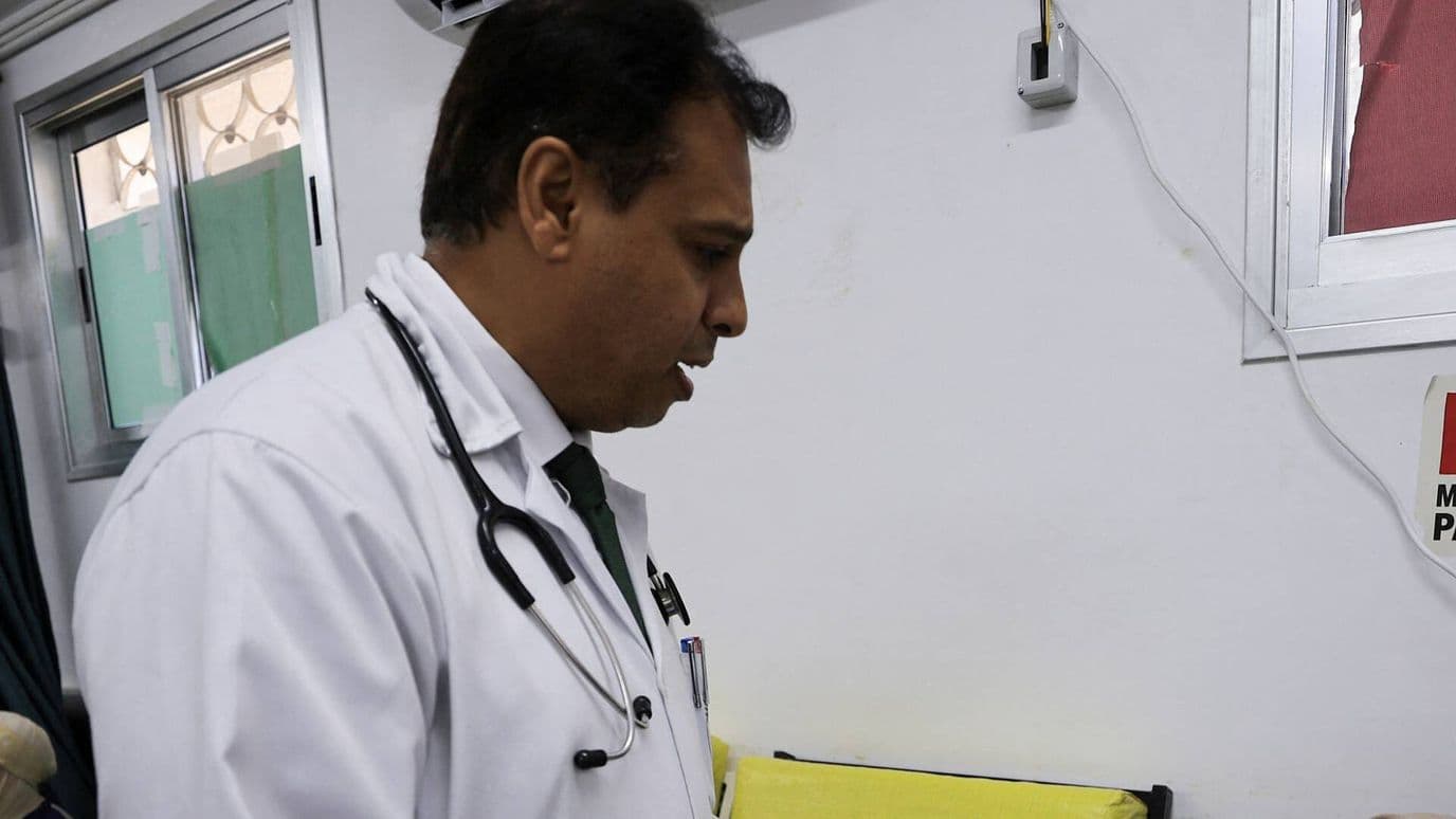 Día Nacional del Médico: Mujeres Ganan Espacios, Pero con Menor Salario