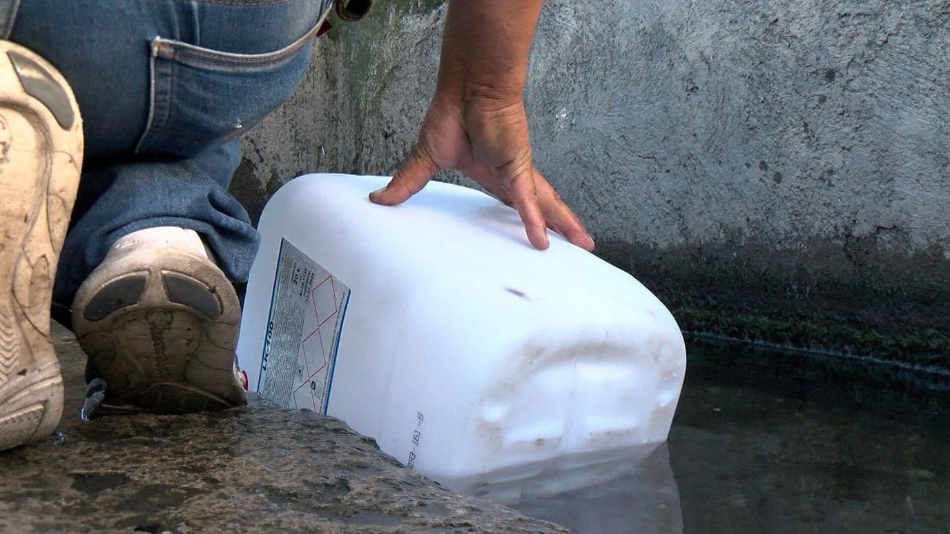 Ojo de Agua Ayuda a Habitantes de Guadalajara a Sobrevivir a Tandeos