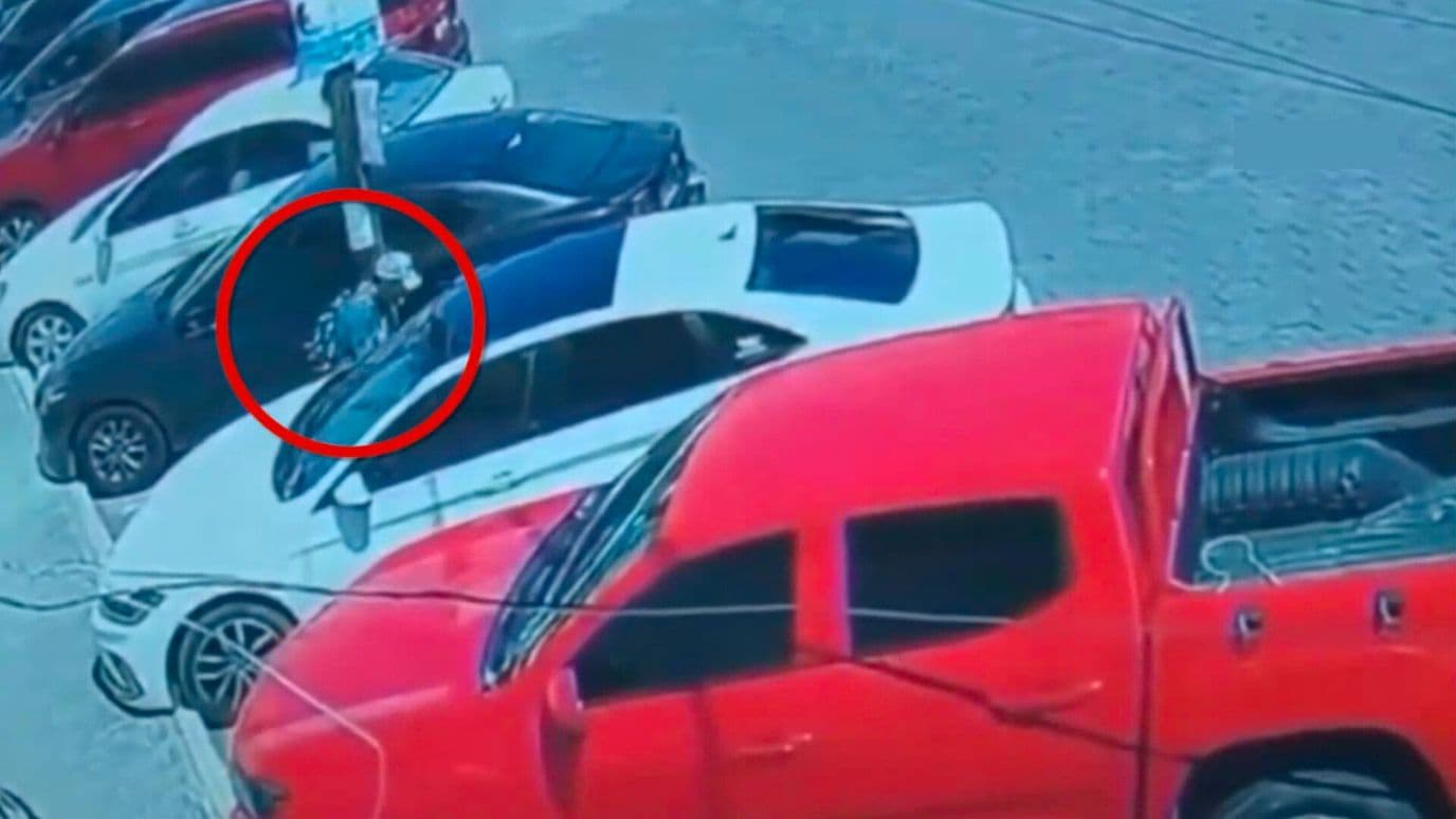 Robo Autopartes Autos Estacionados Espejos Colegio San Pedro Cholula Puebla
