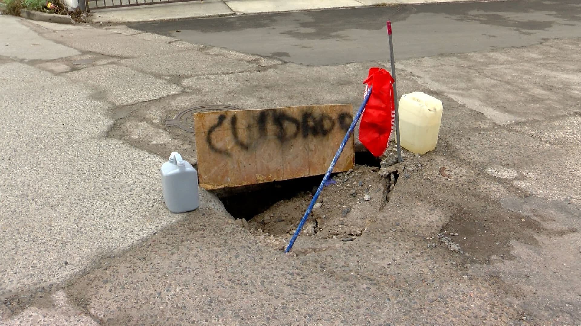 Denuncian Socavón en la Colonia Unión en Tijuana, Baja California
