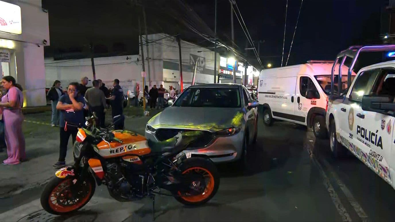 Balacera en Iztapalapa: Así Quedó Camioneta y Moto Implicada; Hay Dos Detenidos