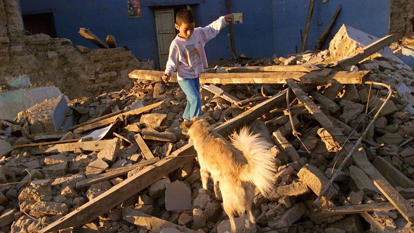 Suman 16 Víctimas Mortales por Sismo de Magnitud 7.0 en China
