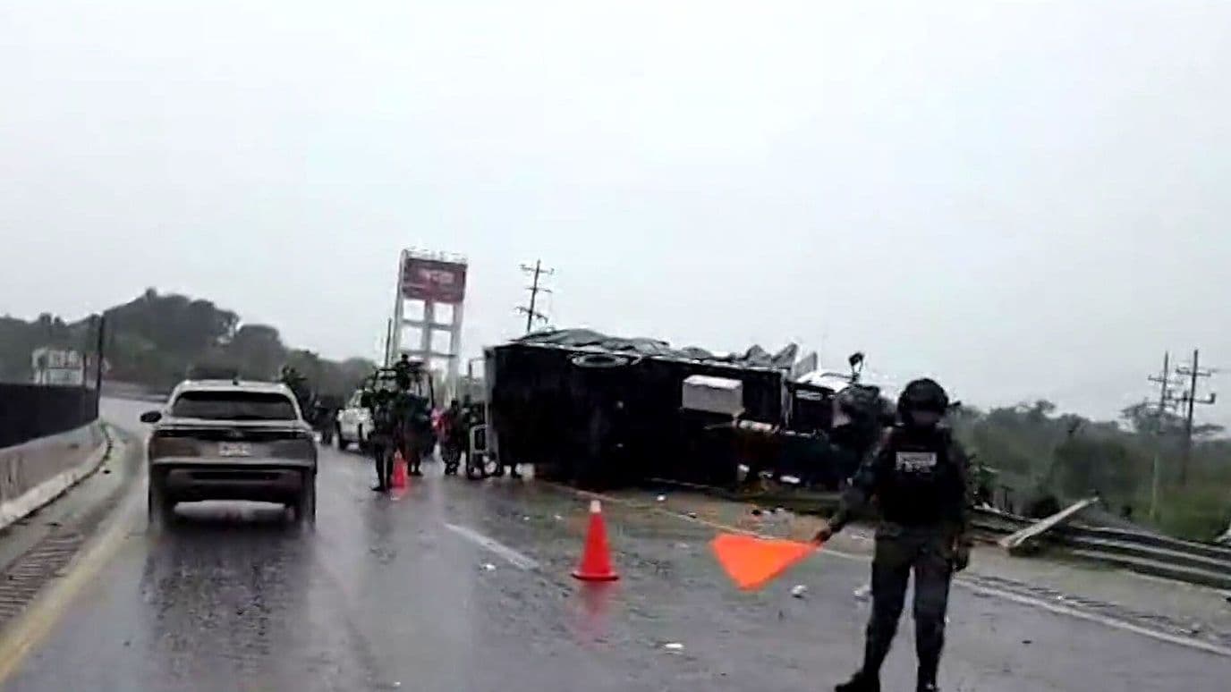 Vuelca Camión de la Guardia Nacional y Deja Más de 15 Heridos en Campeche