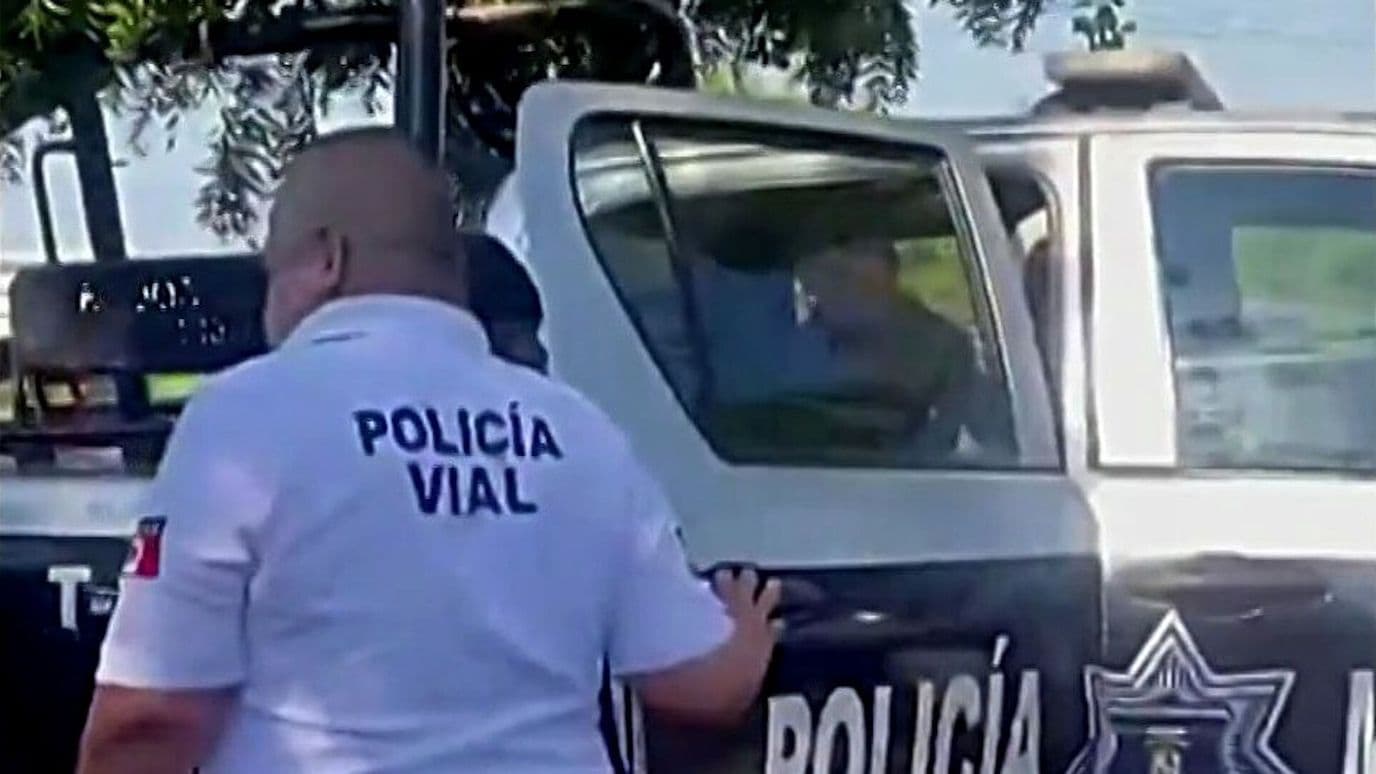 Hallan Arma de Fuego en Mochila de Alumno de Secundaria en Tecomán, Colima