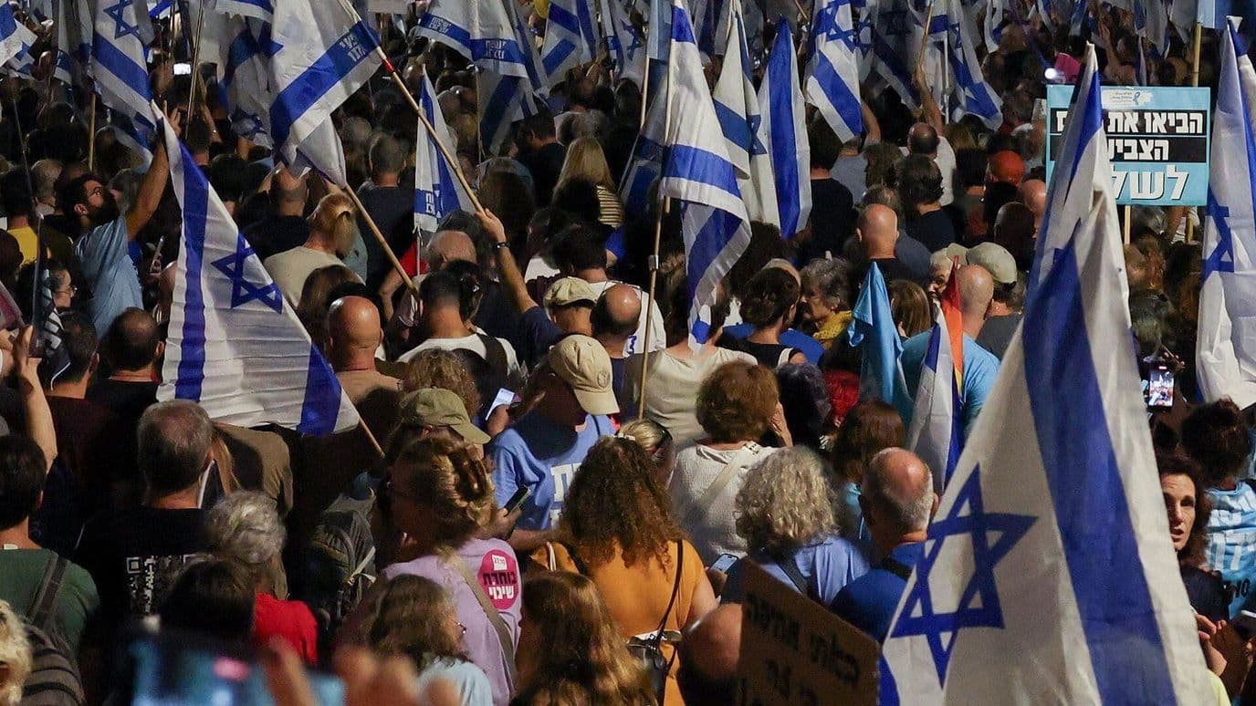 Miles Se Manifiestan contra Netanyahu en Israel