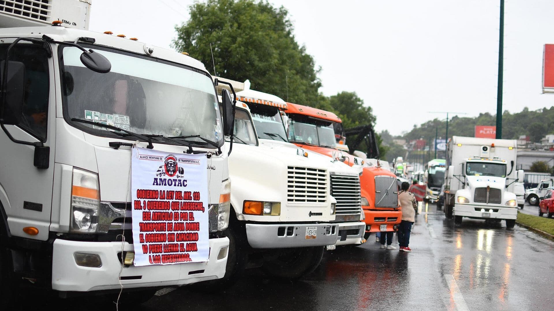 Segob Llama al Diálogo, pero Canacar Mantiene Movilización de Transportistas