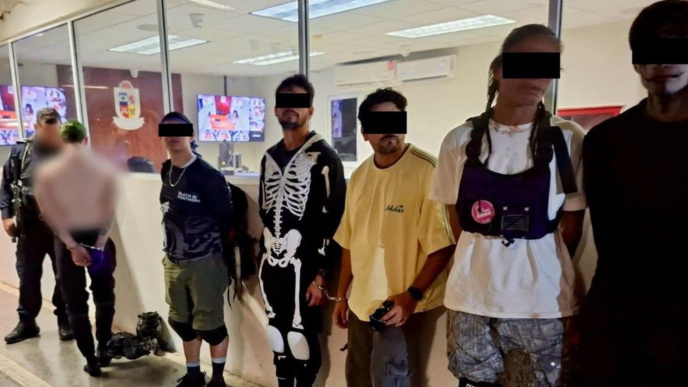 Detienen a 17 Hombres y 7 Mujeres por Rodada de Patinadores en San Pedro, NL