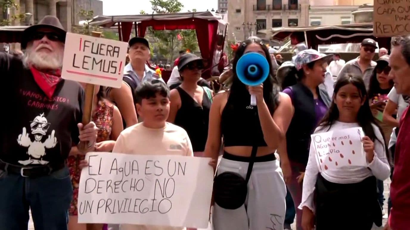 Agua Sucia y Desabasto Mantienen Protestas de Habitantes en Guadalajara