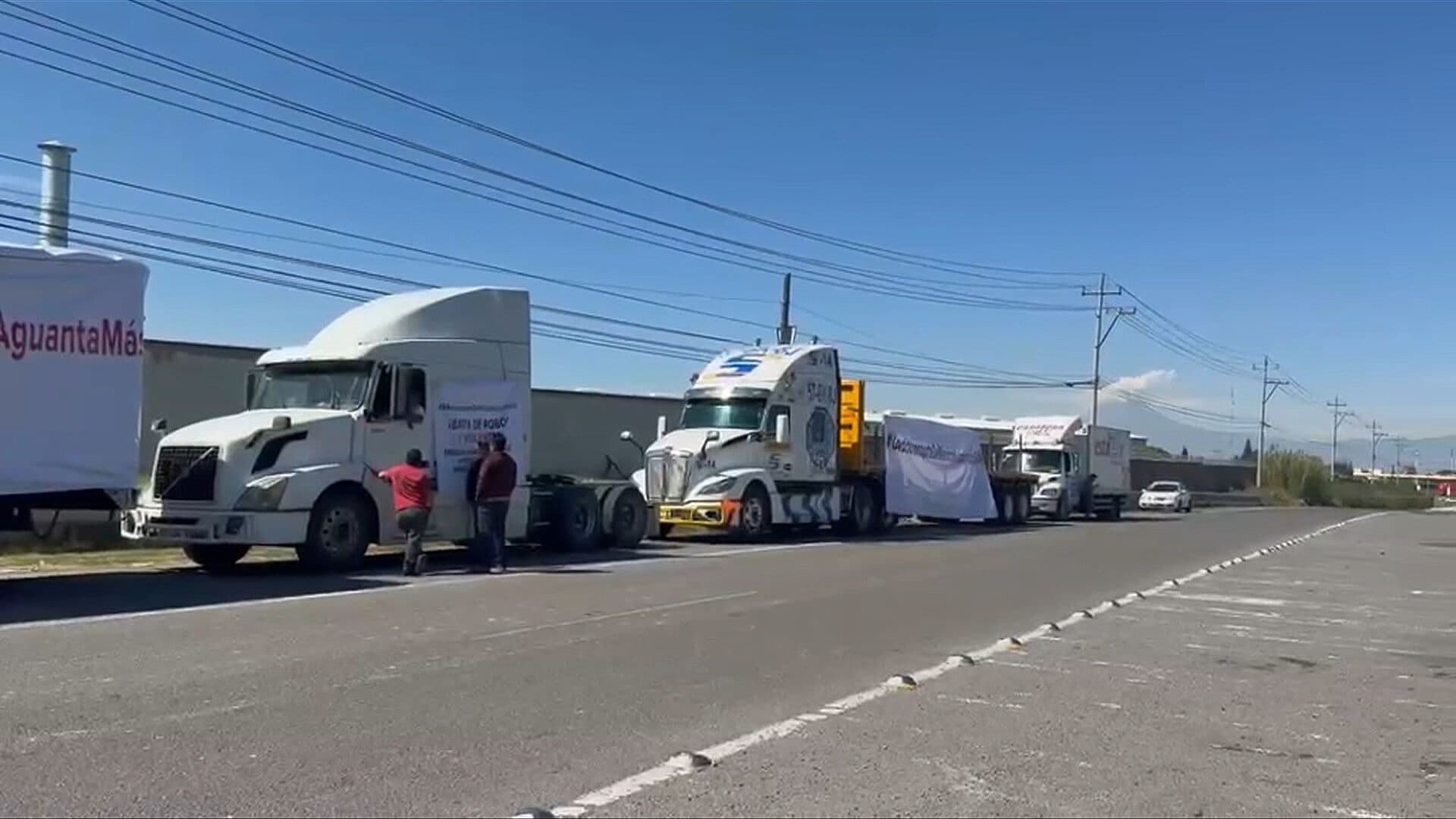 Transportistas de Puebla Piden Mayor Seguridad en Carreteras