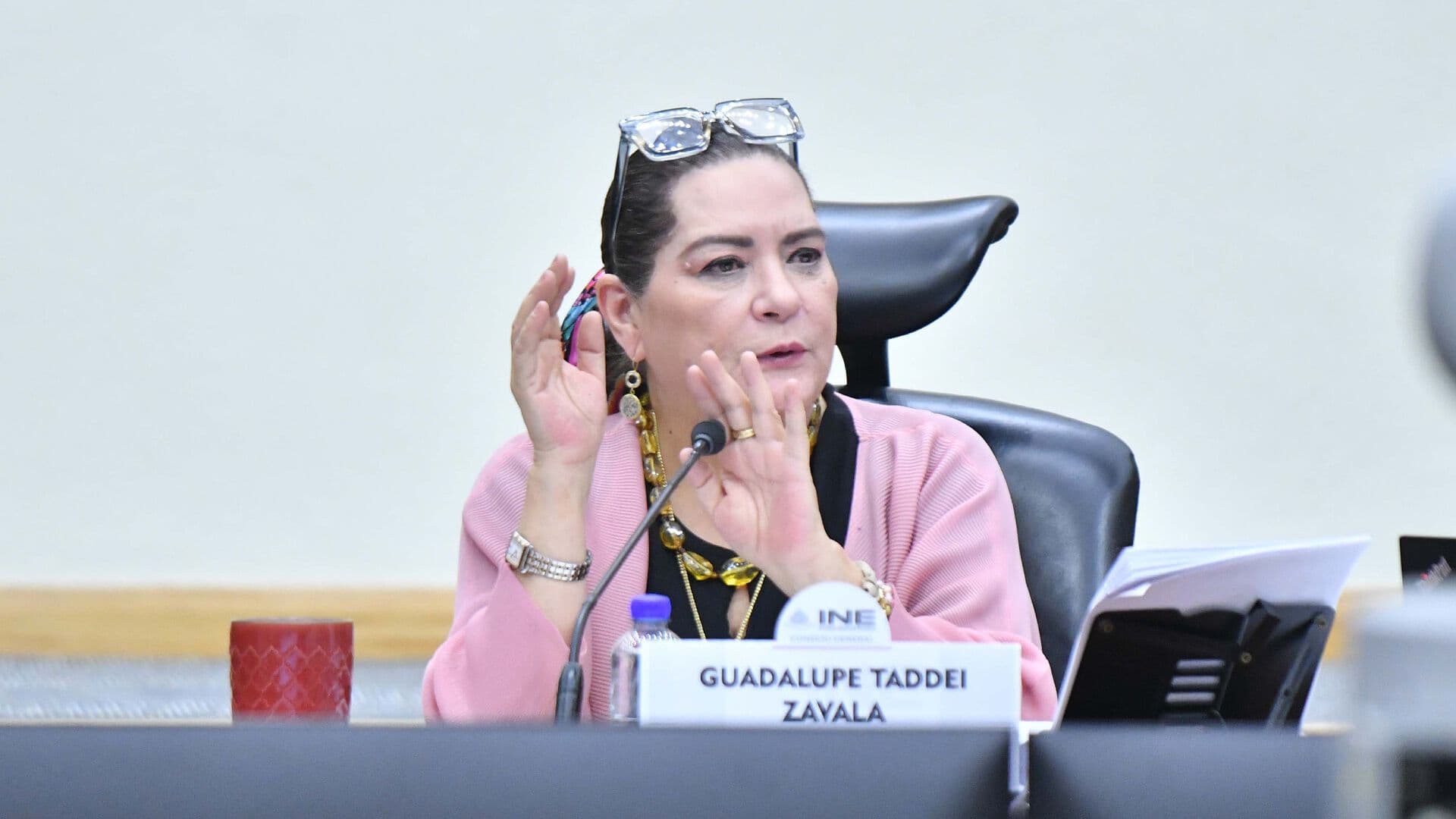 ¿Qué Sigue Luego de la Renuncia de Guadalupe Taddei Zavala al INE?