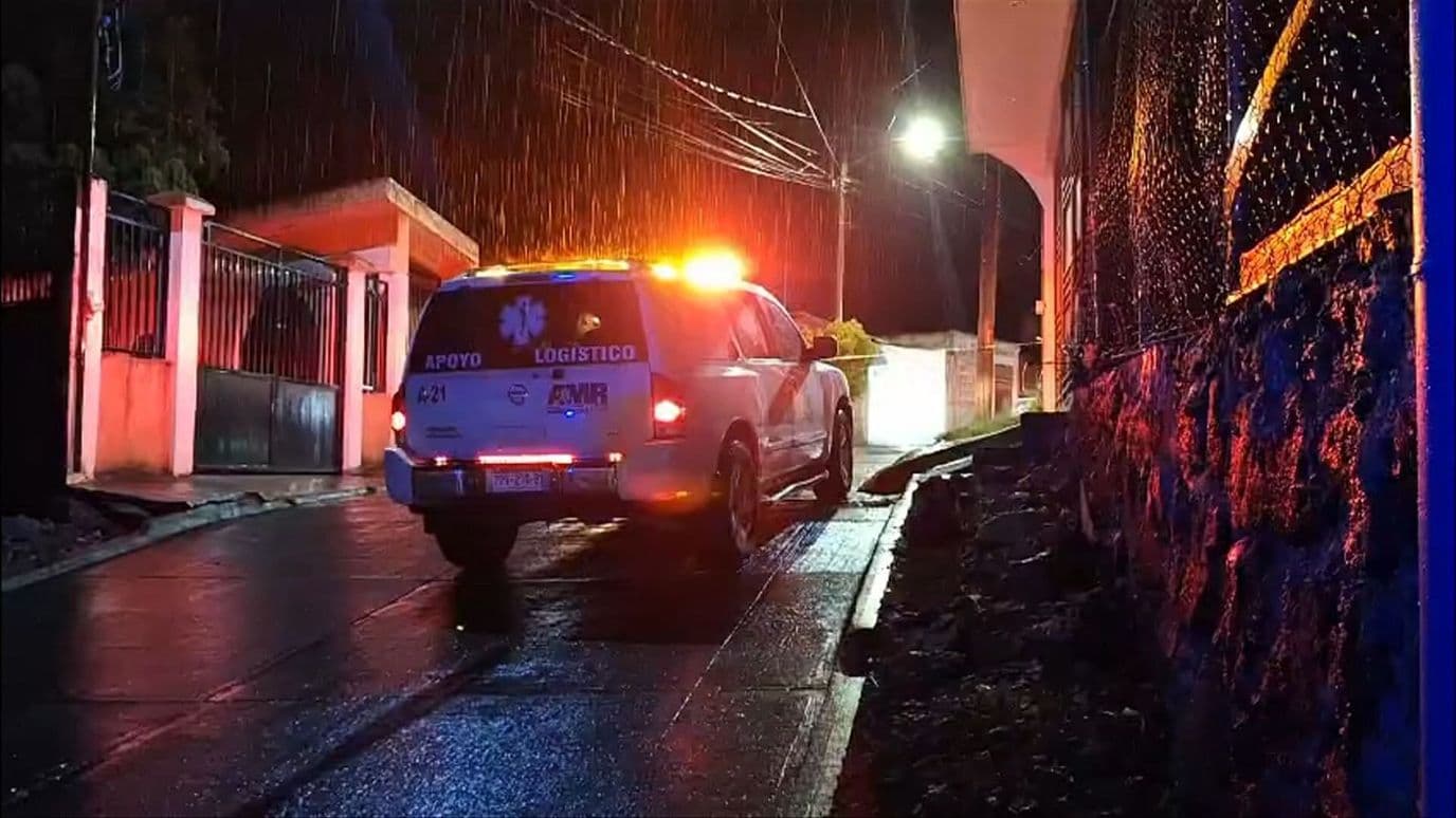 Ataque Armado en Taquería de Uruapan Deja una Mujer Muerta y Otra Herida
