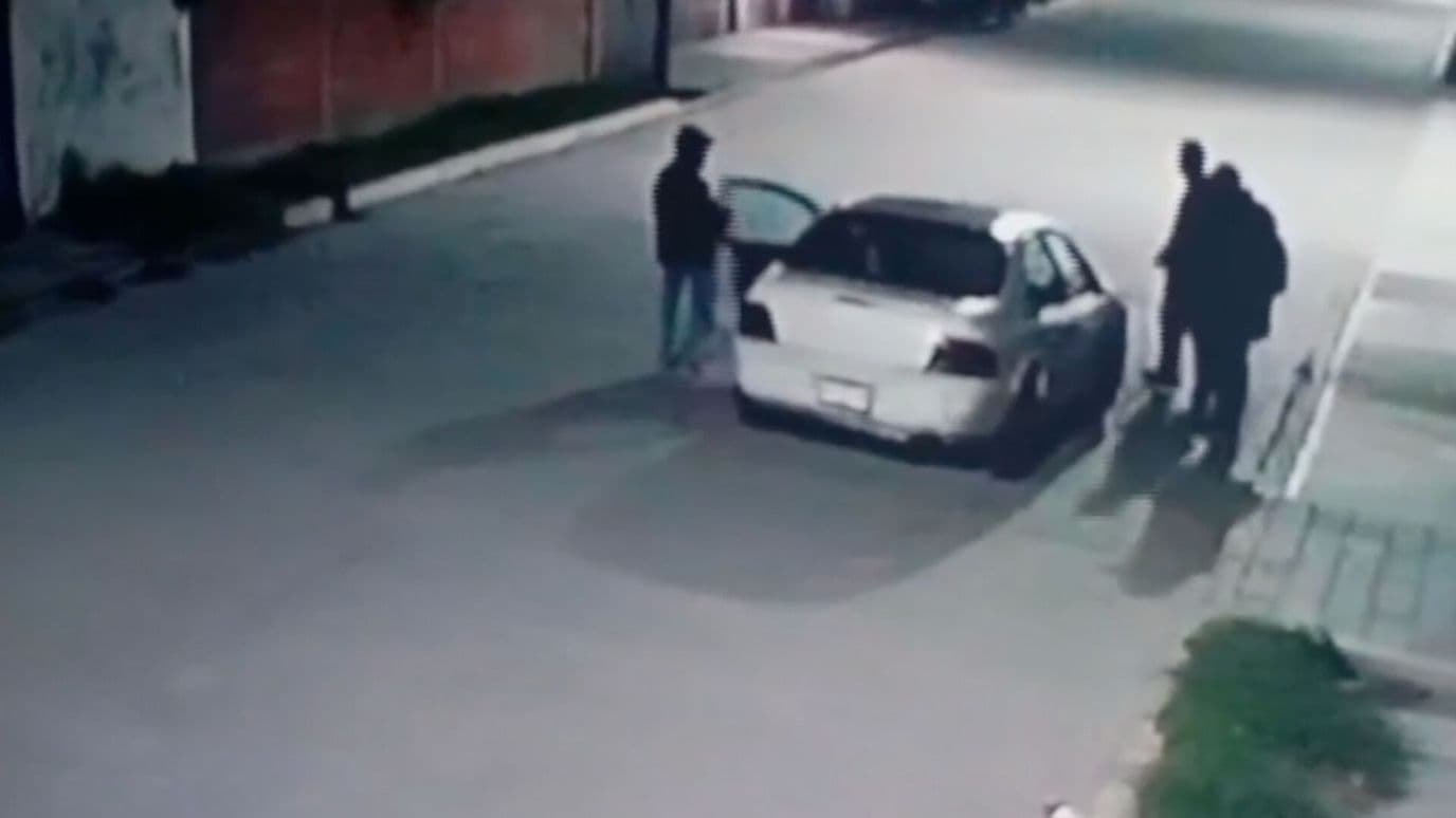 Video Tres Ladrones Intento Fallido Robo Vehículo Entronque Amalucan Colonia Álamos Puebla