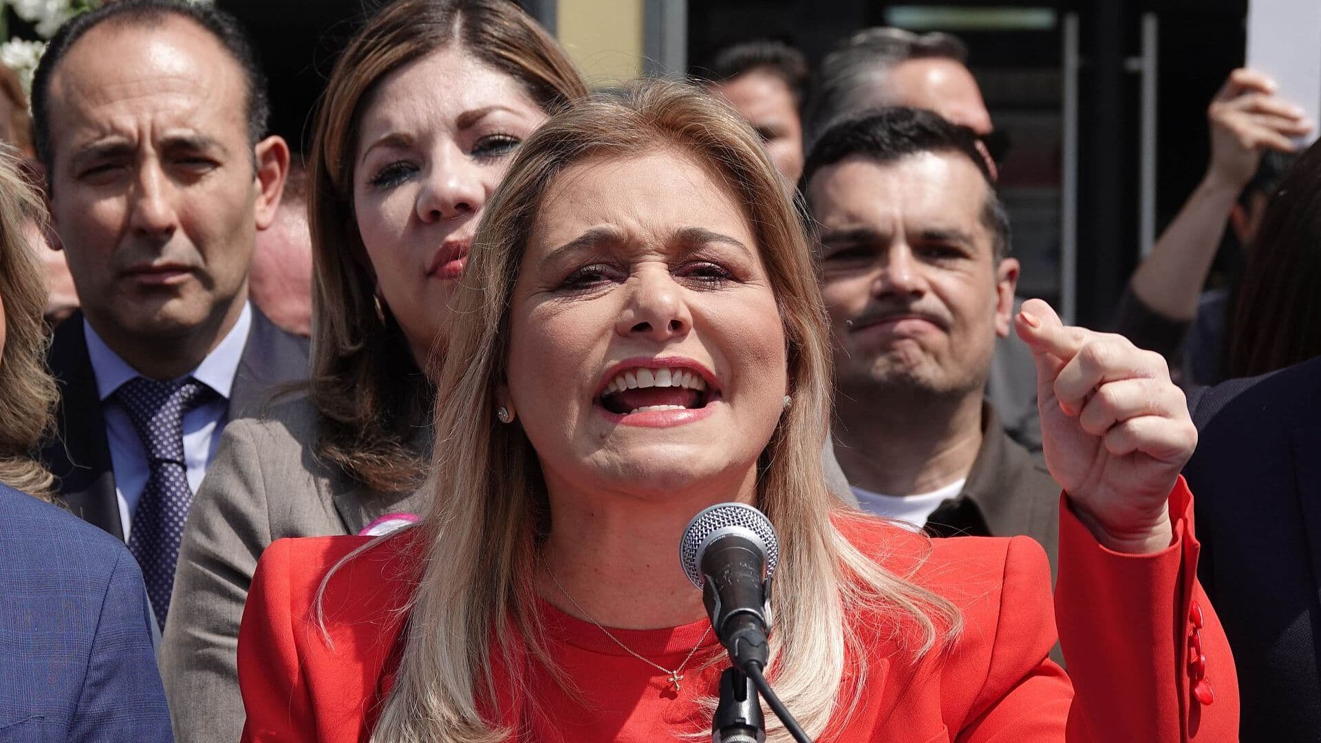 Confrontación entre Gobernadora Campos y Presidenta Sheinbaum