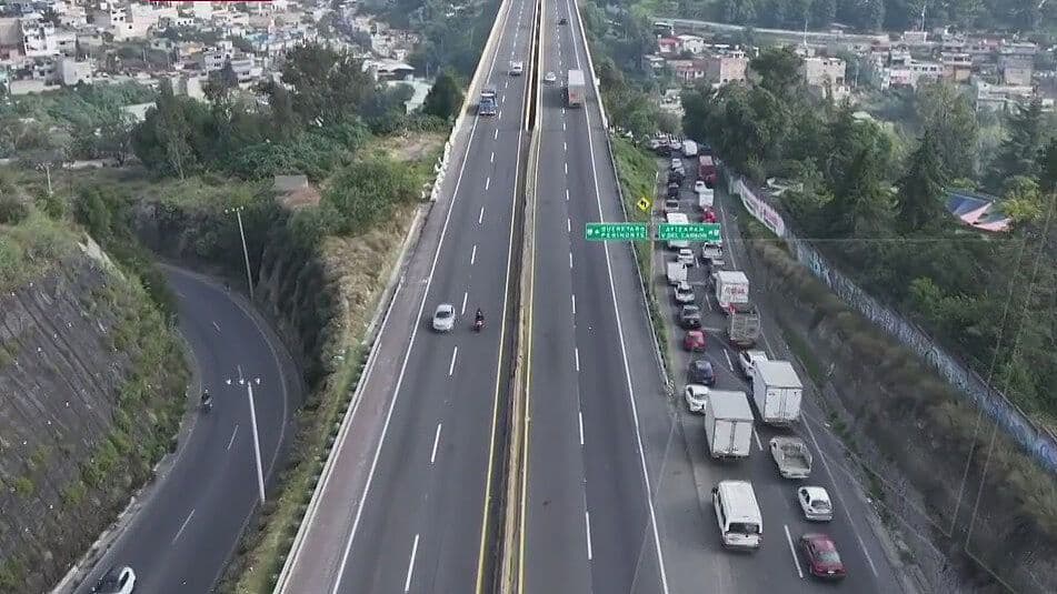 Transportistas Reabren la Circulación Parcialmente en la Autopista Chamapa-Lechería