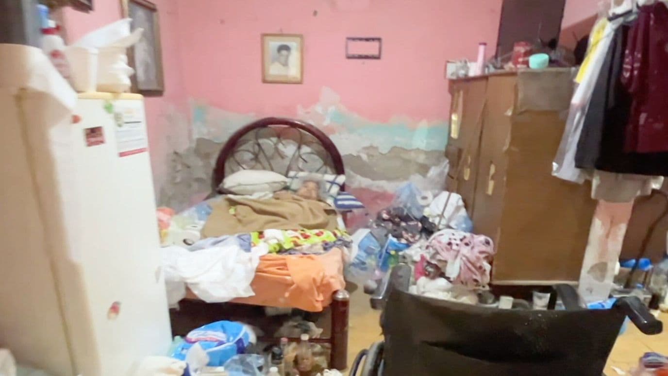 Dos Adultos Mayores Piden Ayuda para Poder Salir Adelante en Chapalita en León