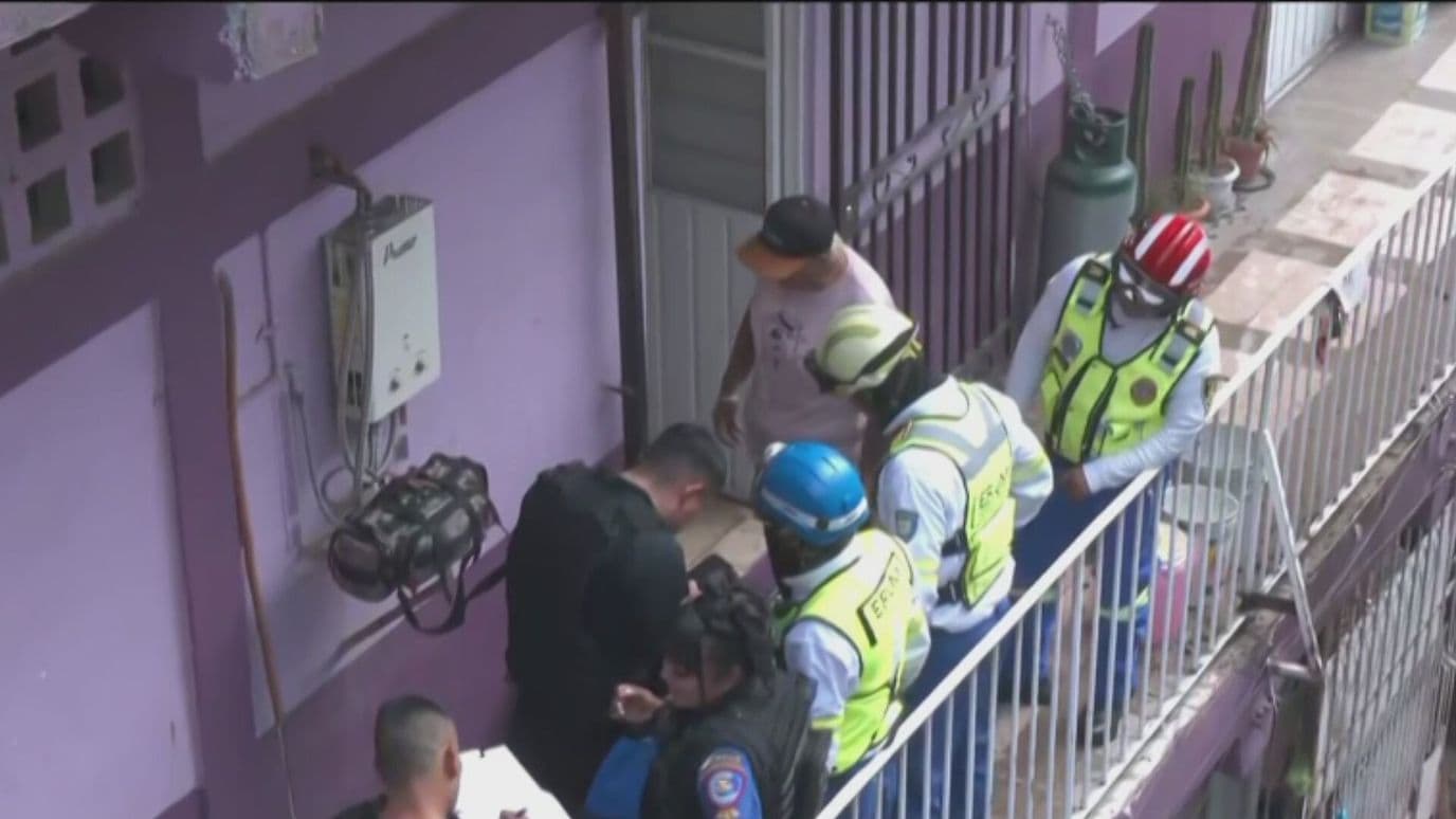 Controlan Incendio en la Doctores; Vecinos Señalan a Hombre con Esquizofrenia