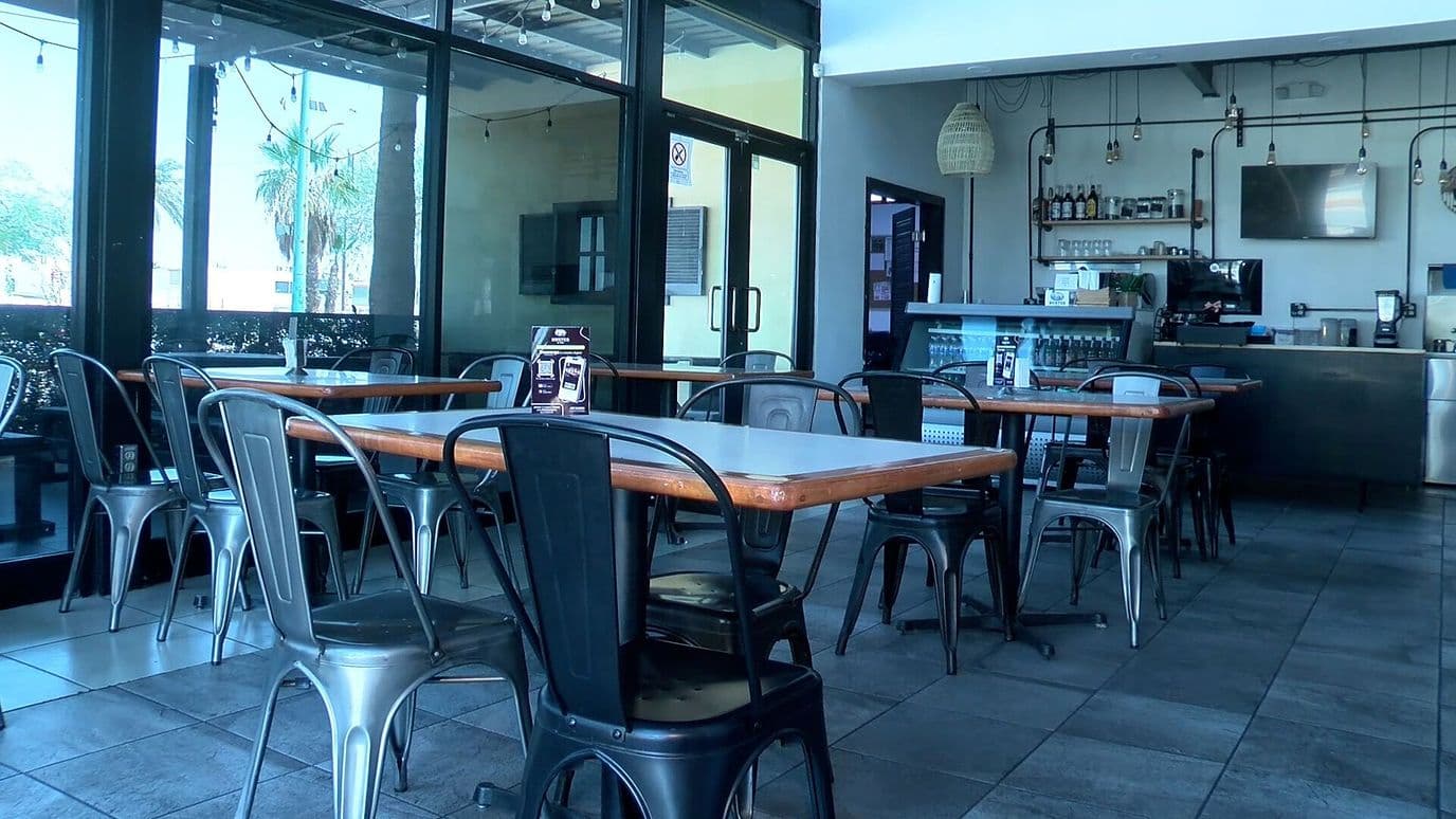 Recibos Altos de Luz y Apagones Provocan Cierre de Restaurantes en Mexicali, BC
