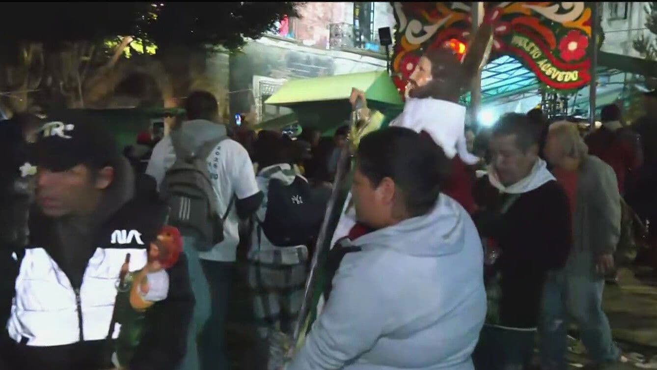 Cientos de Fieles Celebran a San Judas Tadeo en el Templo de San Hipólito