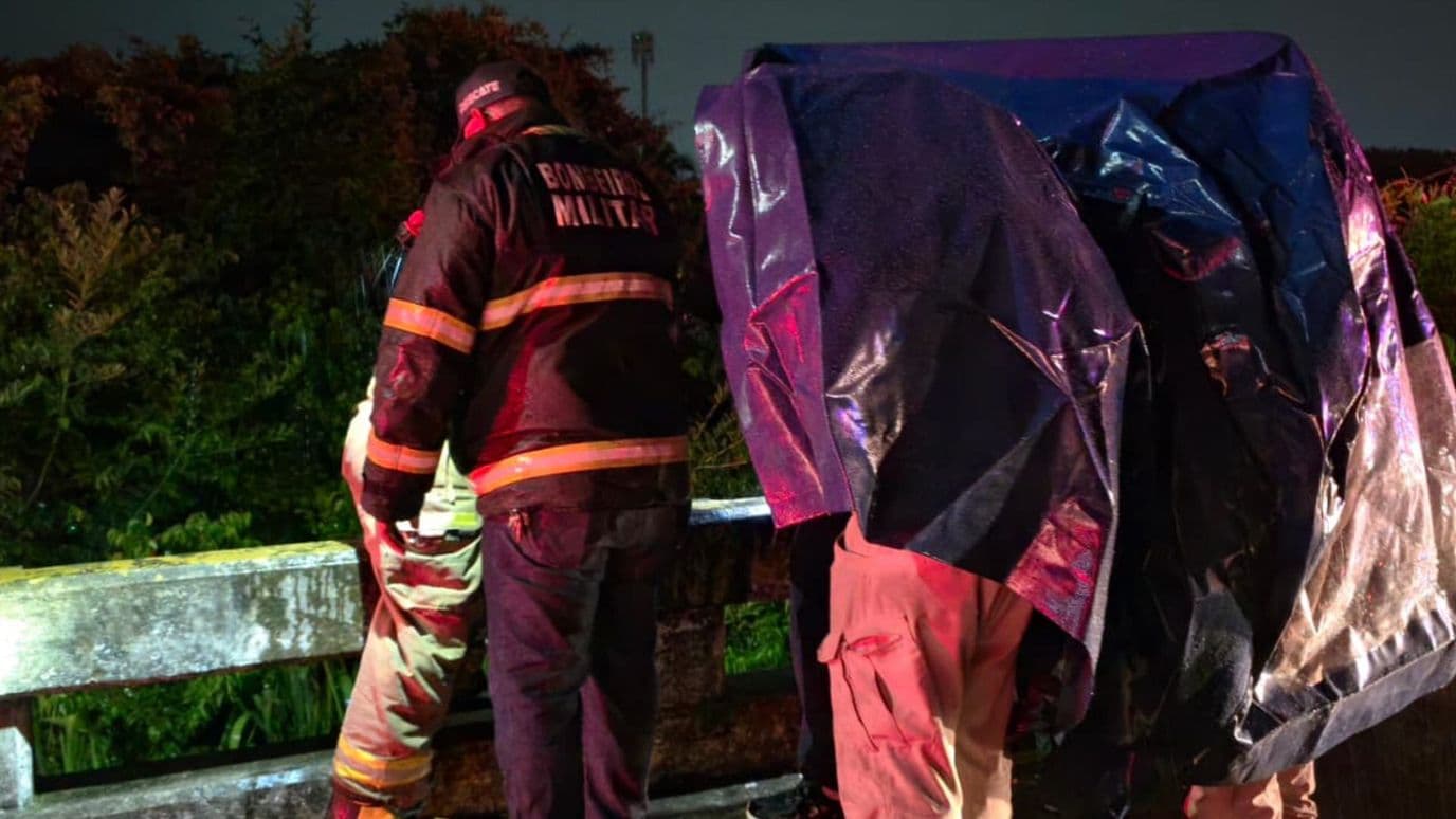 Movilización de Bomberos por Rescate de Dos Personas en el Río Jamapa en Medellín Veracruz