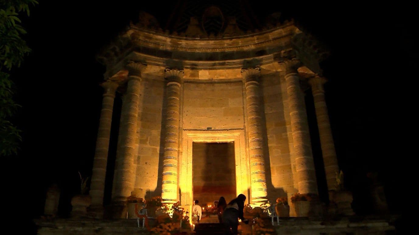 Panteón de Belén en Guadalajara Inicia Recorridos por el Día de Muertos
