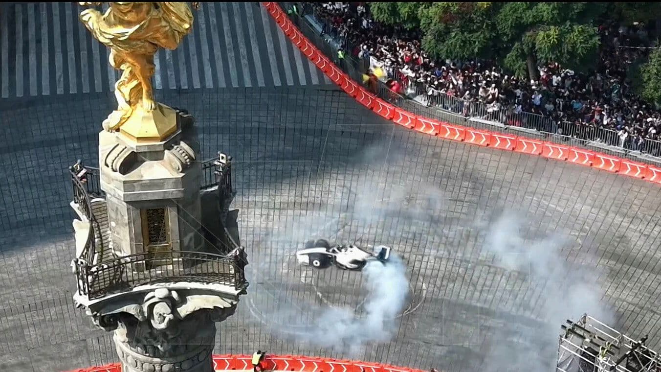 Así Es el Show Run de Checo Pérez en CDMX: Desata la Euforia de Aficionados en Reforma