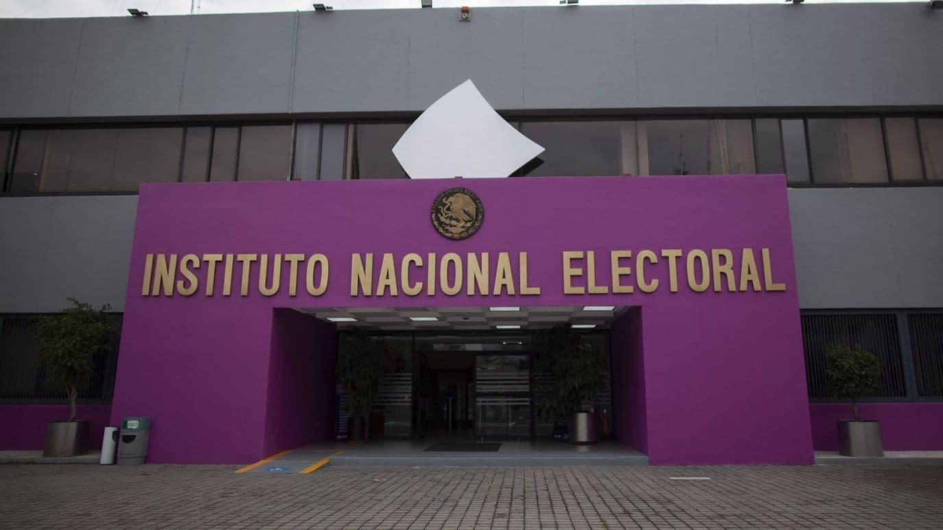 Renuncian 12 Funcionarios al INE, Cercanos a la Exconsejera Presidenta Guadalupe Taddei