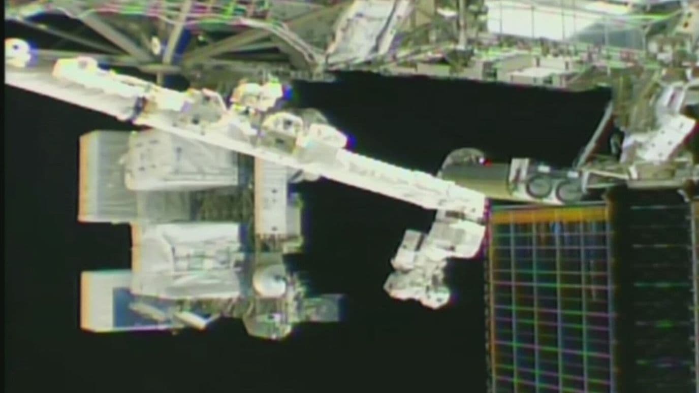 NASA Realiza la Caminata Espacial Número 100