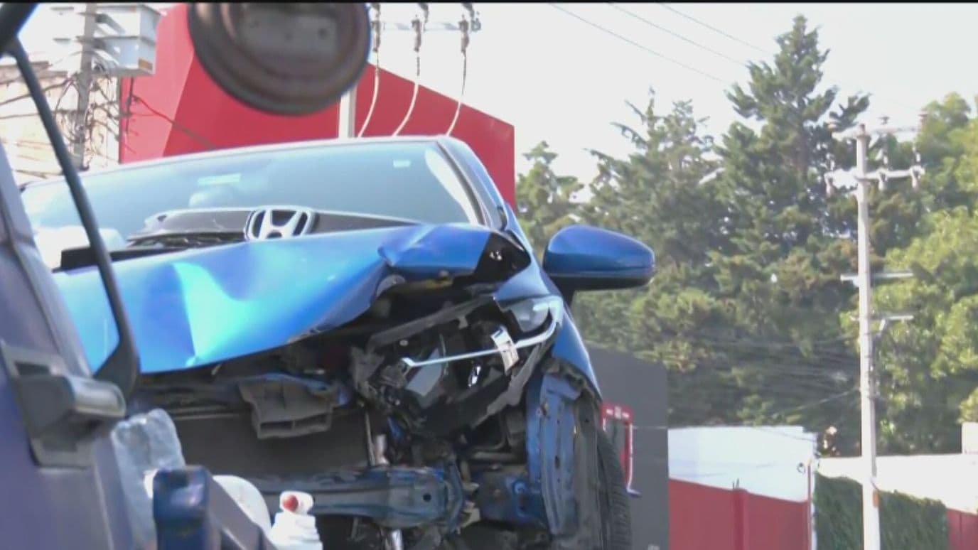Destrozados, Así Quedaron los Vehículos del Aparatoso Choque en la México-Cuernavaca