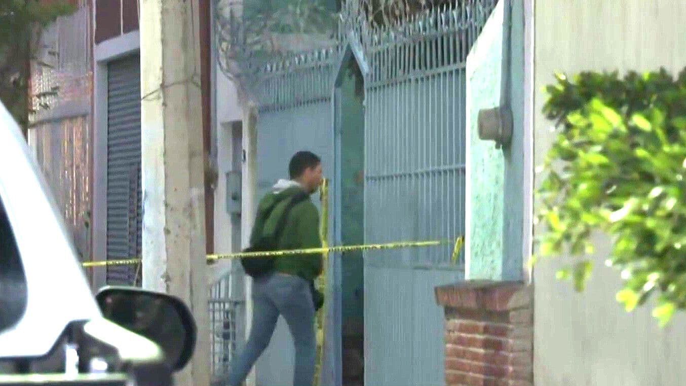 Localizan a Tres Personas Sin Vida al Interior de una Casa en Tlaquepaque