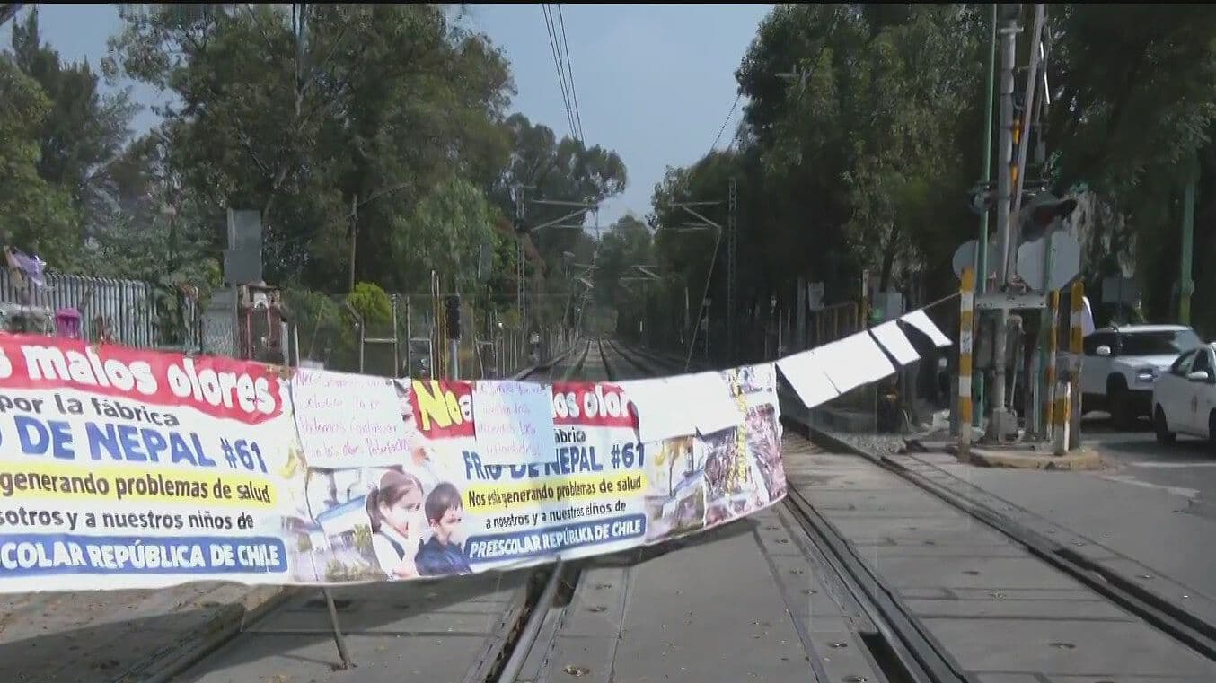 Segundo Día de Bloqueo en Xochimilco: Denuncian Mal Olor por 80 Toneladas de Carne Podrida