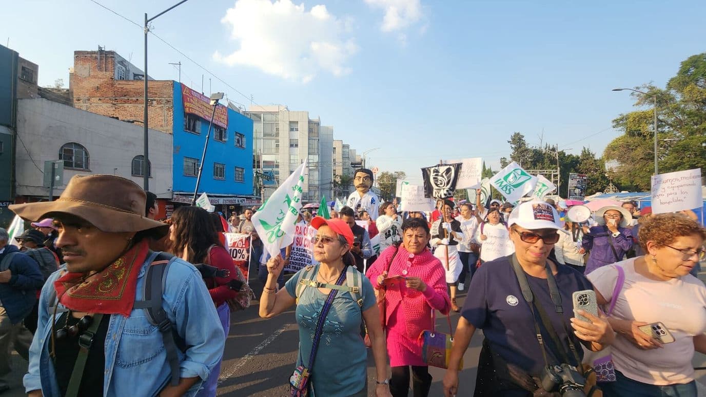 Sindicato del IMSS Necesita 100 Mil Firmas para Destituir a Rafael Olivos