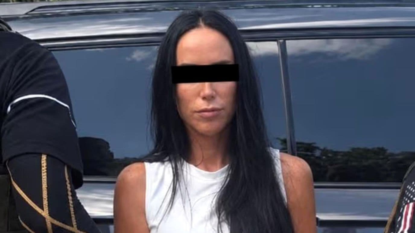 Inés 'N', Conductora de TV, Está Bajo Custodia del ICE