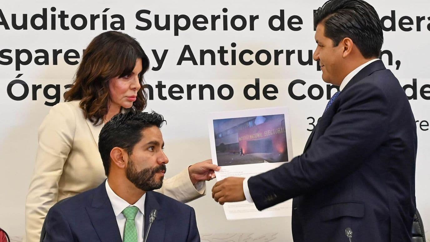 Hay 18 Expedientes por Presuntas Irregularidades en Contratos en el INE