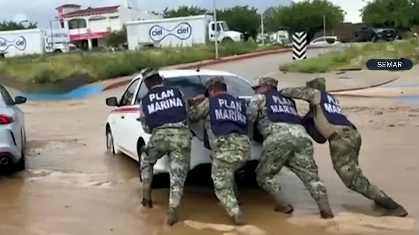 Lluvias Dejan Muertos, Inundaciones y Vehículos Arrastrados en Sonora y Baja California Sur